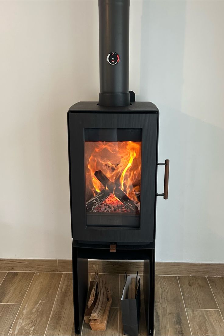 Glow _ le poêle qui illumine votre intérieur